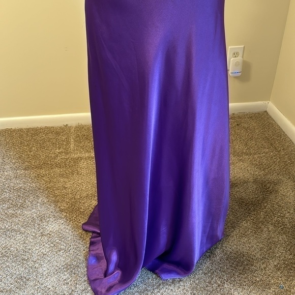 Niki Livas Women’s Purple Sequin Halter Prom Dress Gown (Altered) Sz 0-2 - Picture 4 of 10